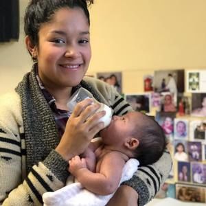 Meet your Posher, Claudia